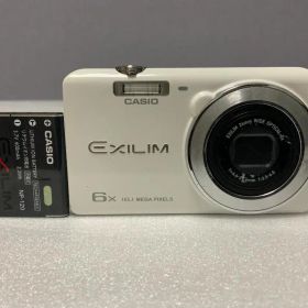 CASIO EXILIM EX-ZS26 ホワイト