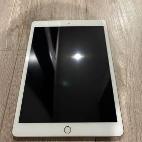 Apple iPad 第8世代 32GB ゴールド Wi-Fiモデル