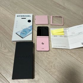 Motorola razr 60 本体 ピンク