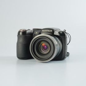 FUJIFILM 富士フィルム Finepix S2500HD + SD 2GB コンパクトデジタルカメラ