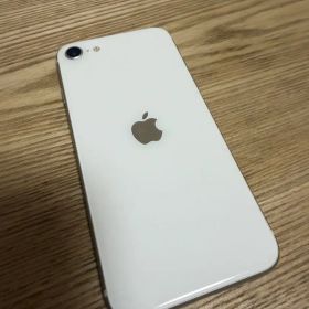 【本体のみ】iPhoneSE 第2世代 128GB SIMフリー 最大容量77％