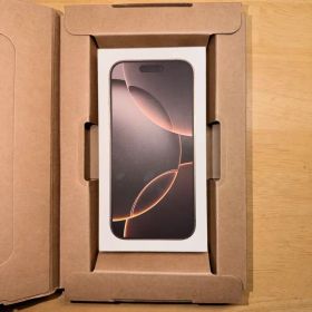 け*け様 「超美人」Apple iPhone16Pro 128GBSIMフリー