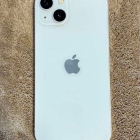 Apple iPhone 13 本体