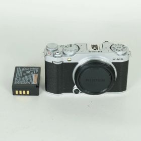 [良品 | シャッター数3,800回] FUJIFILM X-M5 [ボディ シルバー] | FUJIFILM Xマウント