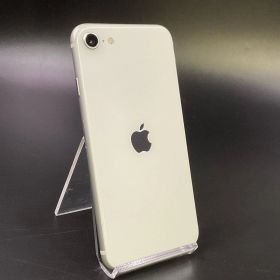 【全額返金保証】【最速発送】 iPhone SE（第2世代） 128GB ホワイト docomo 白ロム 動作確認済 79%