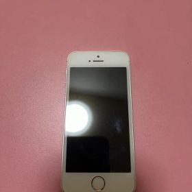 Apple iPhone 5s 本体 シルバー