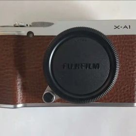 FUJIFILM X-A1 本体 ミラーレス一眼