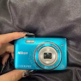 Nikon COOLPIXs3300デジタルカメラ 青