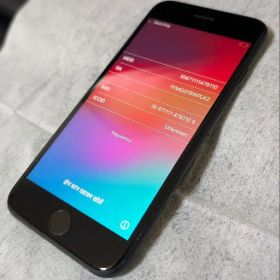 Apple iPhone SE2 本体 ブラック