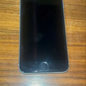 Apple iPhone SE 第2世代 ホワイト 本体