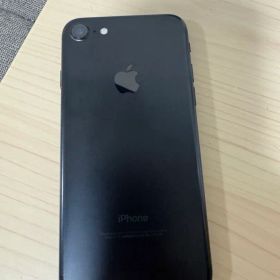 Apple iPhone 7 本体 ブラック