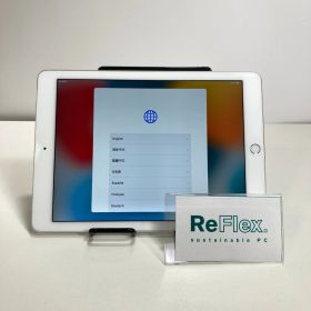 【中古】Apple iPad Air 2 64GB シルバー Wi-Fi+Cellular MGHY2J/A (au)