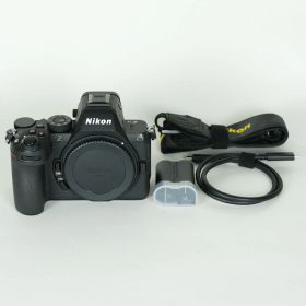 [美品 | シャッター数2,100回] Nikon Z5II [ボディ] | Nikon Zマウント