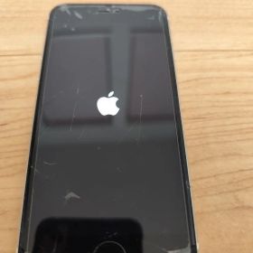 【ジャンク品】iPhone SE [第2世代] 画面割れ