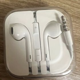 Apple EarPods 3.5mmプラグ イヤホン