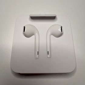【新品】Apple EarPods lightning 有線 A1748