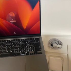 Apple MacBook Air M2 本体