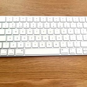 【英語（UK）】 Magic Keyboard MK2A3BX/A キーボード