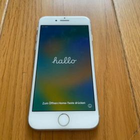 iPhone 8 64GB SIMフリー