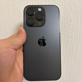Apple iPhone 14 Pro 本体