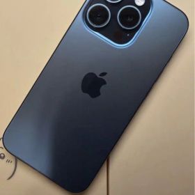 Apple iPhone 15Pro 本体