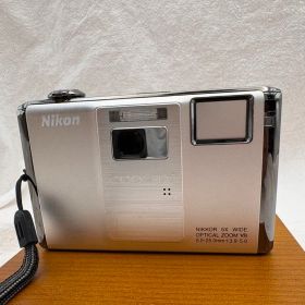 Nikon デジタルカメラ COOLPIXS1000pjプロジェクター搭載モデル