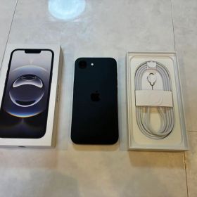 iPhone 16e 128GB SIMフリー〈限定保証有り〉
