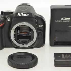 1119★美品・ショット数2699回★Nikon デジタル一眼レフカメラ D5200 ボディ ブラック