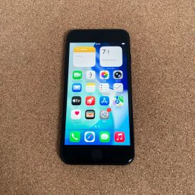 890【早い者勝ち】電池最良好☆iPhoneSE3 64GB SIMフリー☆