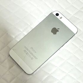 【特価‼︎】iPhone5s シルバー 本体 SIMなし 中古