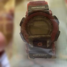 g-SHOCK G-LIDE デジタル腕時計 レッド