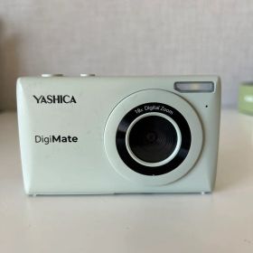 YASHICA YAS-DGM100デジタルカメラmicroSD カードリーダー