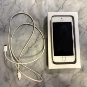 Apple iPhone SE(初代)本体