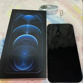 Apple iPhone 12 Pro 本体
