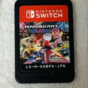 Nintendo Switch 本体（旧型）＋マリオカート8デラックス マリカー8(マリオカート8 デラックス) Switch 新品¥4,000 中古¥3,400