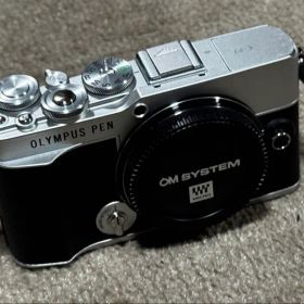 OLYMPUS PEN E-P7 本体 ミラーレス一眼 レンズ2本 付属品