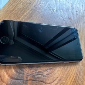 Apple iPhone6S 本体 シルバー 16GB
