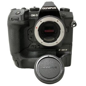 OLYMPUS OM-D E-M1X オリンパス ミラーレス 一眼 カメラ マウントアダプタ付 写真 撮影 中古 H11373782