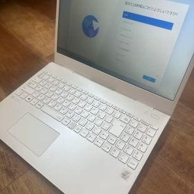 NEC LAVIE N15 PC-N1575CAAWパールホワイトノートパソコン