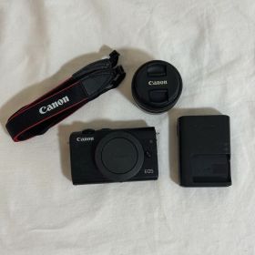 Canon EOS M200レンズキット ブラック