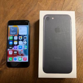 Apple iPhone 7 128GB SIMフリー 付属品つき
