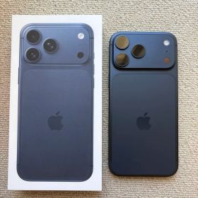 【極美品】iPhone17ProMax 256GB ディープブルー SIMフリー