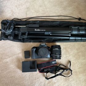 Canon EOS kiss X10