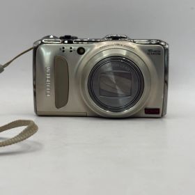 【現状品】FUJIFILM FinePix F550EXR デジカメ 本体のみ