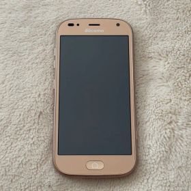 docomo らくらくスマートフォン me F-01L 本体