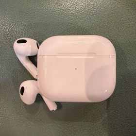 AirPods 3 本体
