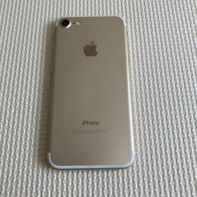 Apple iPhone 7 128GB 本体