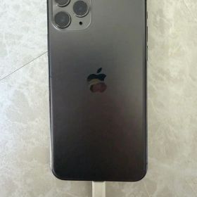 Apple iPhone 11 Pro 本体
