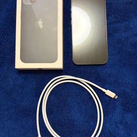 【値下げ可能】Apple iPhone 13 本体 ブラック