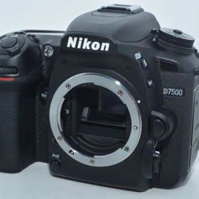 260611★ほぼ新品★Nikon デジタル一眼レフカメラ D7500 ボディ ブラック